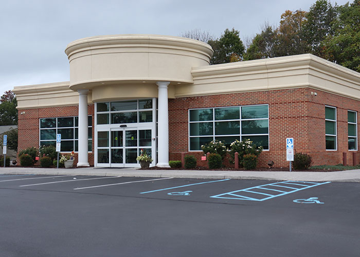 An exterior view of a Vistar Eye Center building on Peters Creek Road.